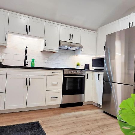 The Cozy Cove Modern King-Bedroom Full Apartment Saint Catharines Exterior foto