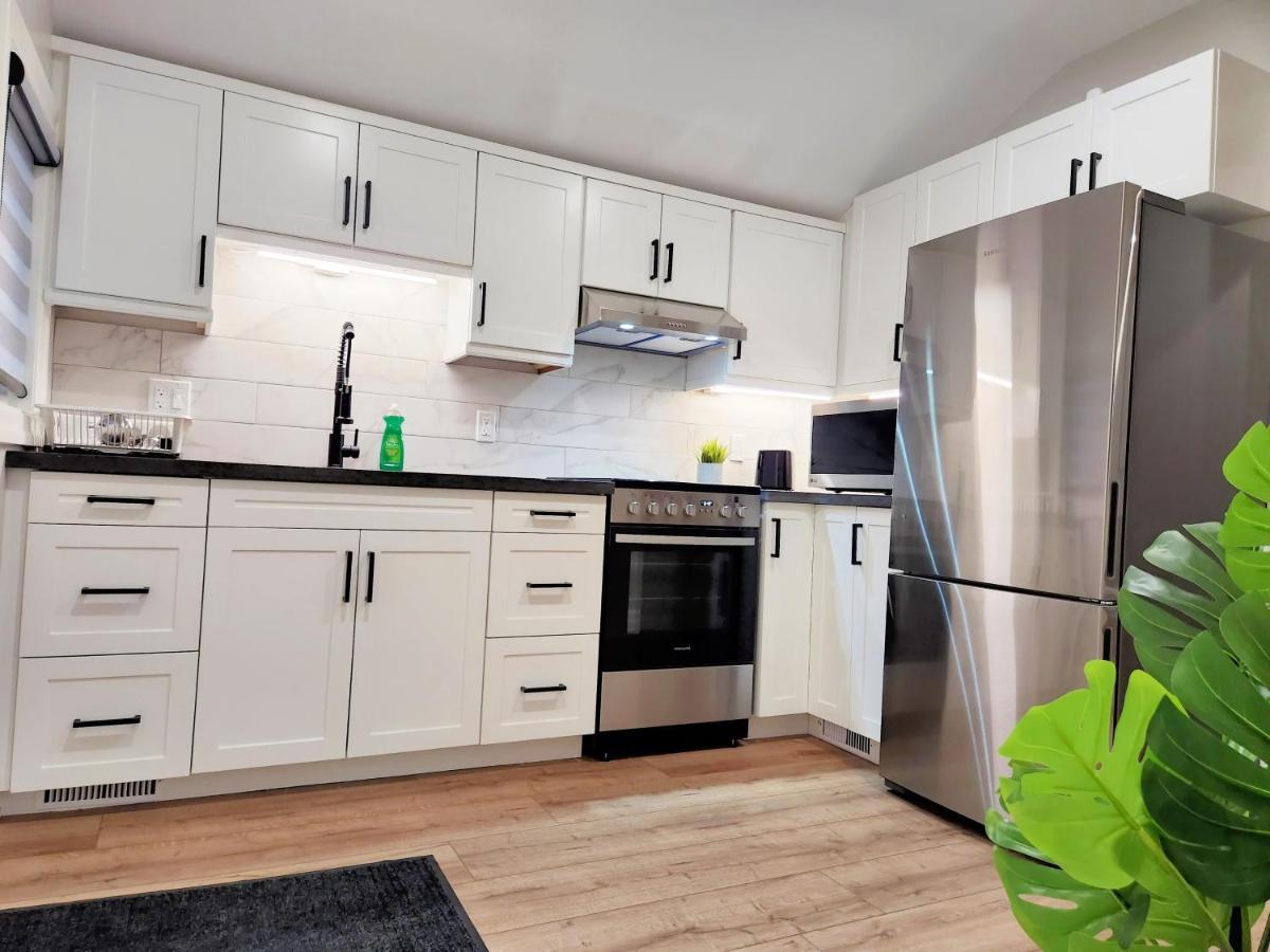 The Cozy Cove Modern King-Bedroom Full Apartment Saint Catharines Exterior foto